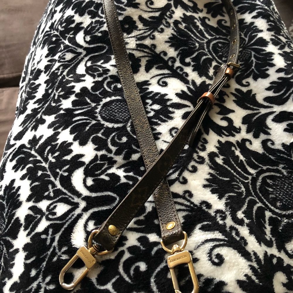 vintage louis vuitton adjustable crossbody strap